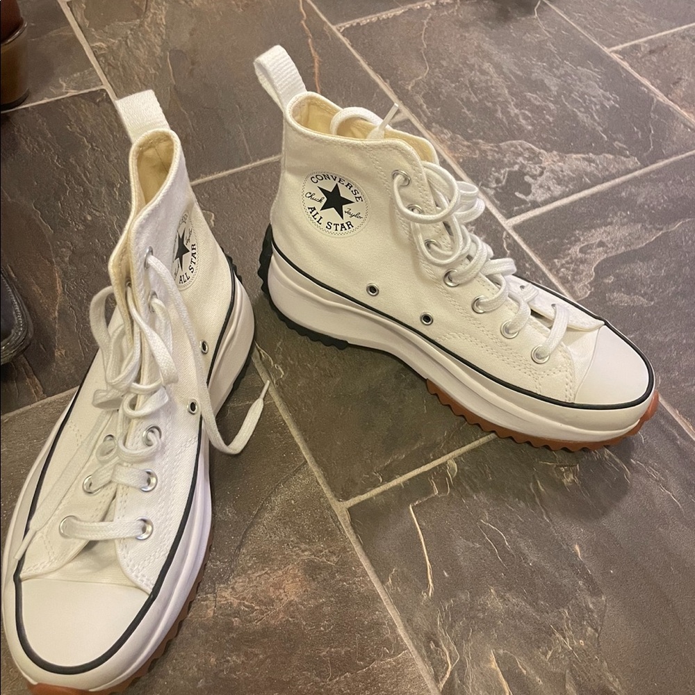 Brand new Converse run star hike